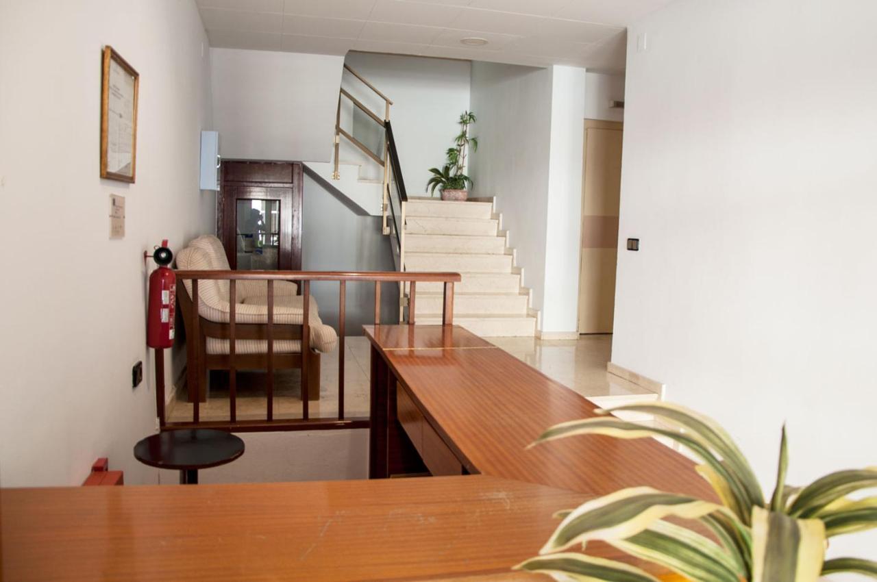 Hostal Fontdemora Mora la Nueva Exterior foto